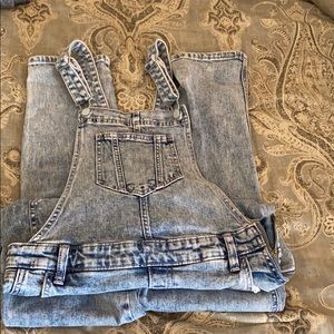 Old Navy light wash overalls size 6
